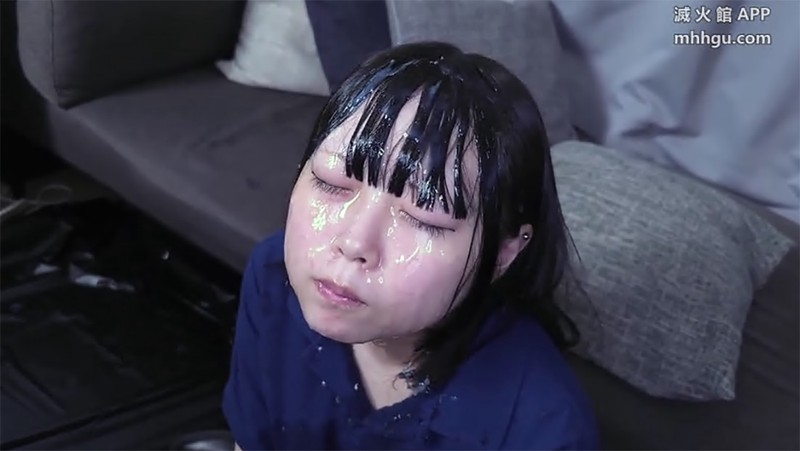 在播放【人生初撮り×初ぶ●かけ】彗星の如く現れた顔謝プリマステラ 黒髪美●女うみ FC2PPV-4459460_突突扒扒